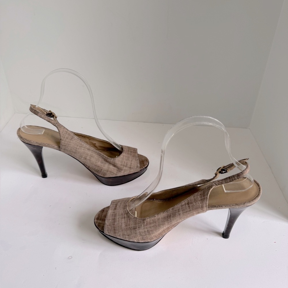 Stuart Weitzman  heathered tan slingback Pumps Size 7 M - Picture 14 of 14